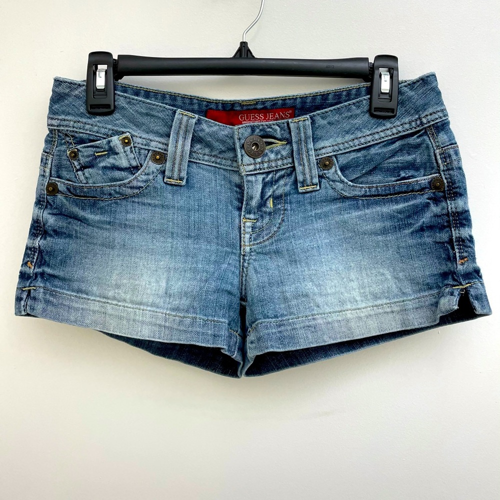 Guess shorts size 25